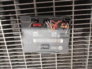 bontott AUDI Q5 Bal hátsó Ajtó Vezérlőegység