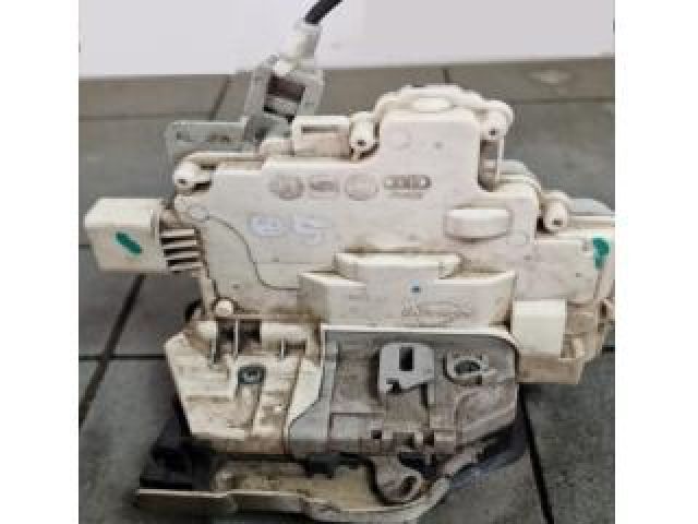 bontott AUDI Q5 Bal hátsó Ajtózár