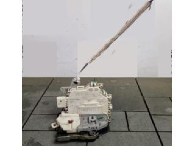 bontott AUDI Q5 Bal hátsó Ajtózár