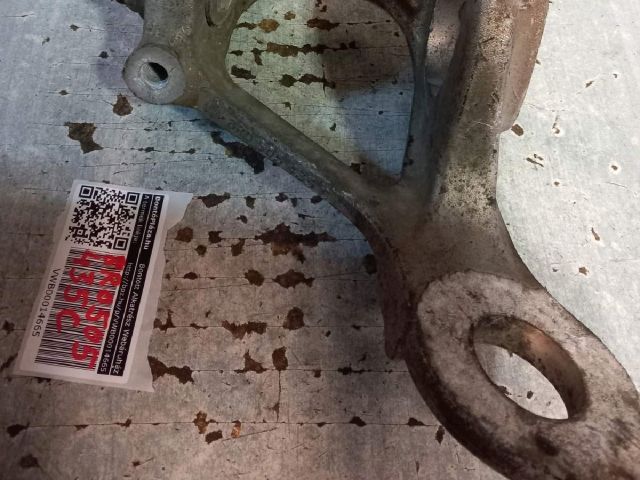 bontott AUDI Q5 Bal hátsó Csonkállvány Kerékaggyal