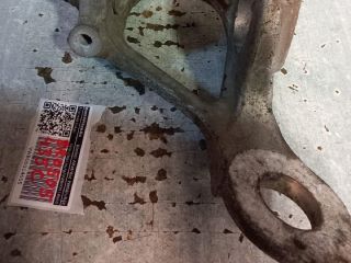 bontott AUDI Q5 Bal hátsó Csonkállvány Kerékaggyal