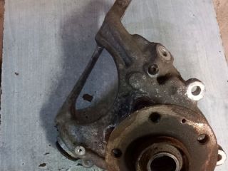 bontott AUDI Q5 Bal hátsó Csonkállvány Kerékaggyal