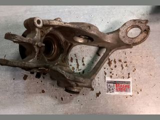 bontott AUDI Q5 Bal hátsó Csonkállvány Kerékaggyal