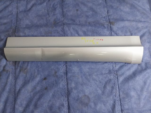 bontott AUDI Q5 Bal hátsó Küszöb Díszléc