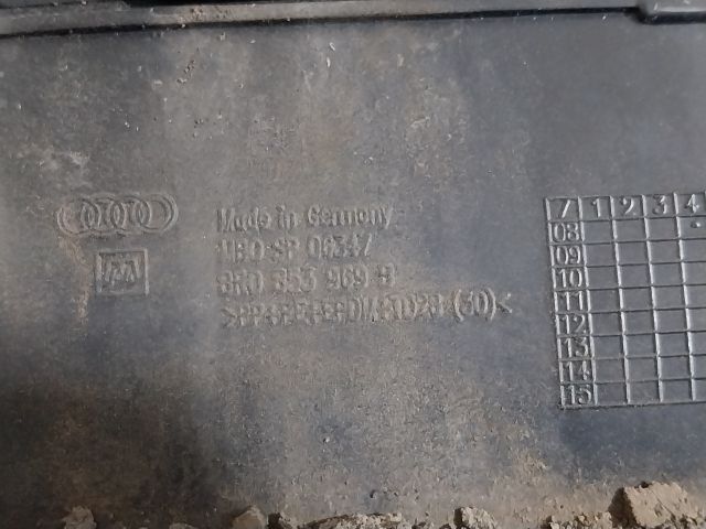 bontott AUDI Q5 Bal hátsó Küszöb Díszléc