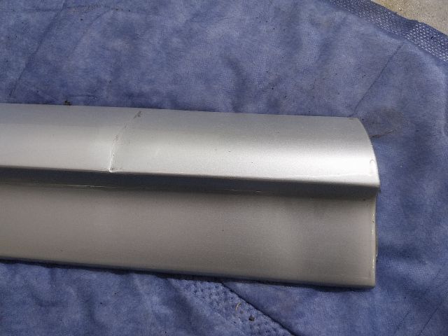 bontott AUDI Q5 Bal hátsó Küszöb Díszléc