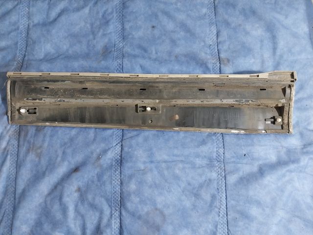 bontott AUDI Q5 Bal hátsó Küszöb Díszléc