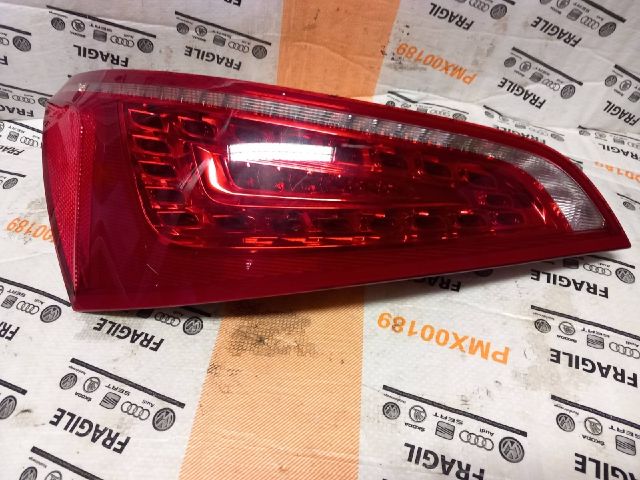 bontott AUDI Q5 Bal Hátsó Lámpa