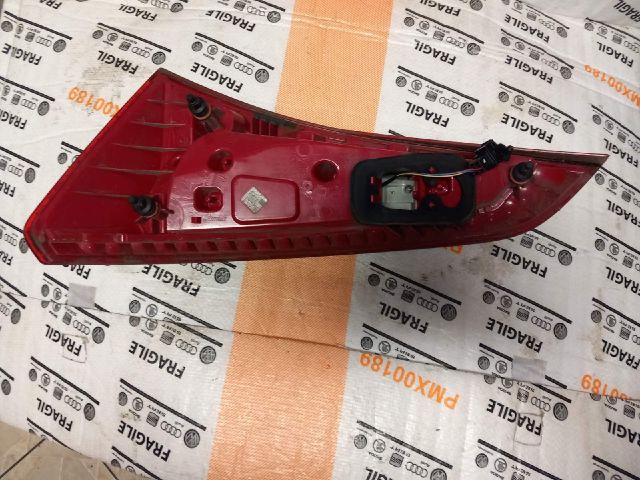 bontott AUDI Q5 Bal Hátsó Lámpa