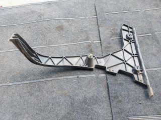 bontott AUDI Q5 Bal hátsó Oldal Lökhárító Tartó (Műanyag)