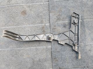 bontott AUDI Q5 Bal hátsó Oldal Lökhárító Tartó (Műanyag)