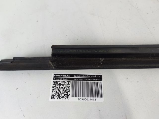 bontott AUDI Q5 Bal hátsó Vízlehúzó Gumicsík