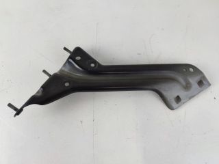 bontott AUDI Q5 Bal Sárvédő Oldaltartó