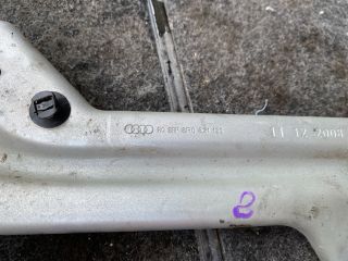 bontott AUDI Q5 Bal Sárvédő Oldaltartó