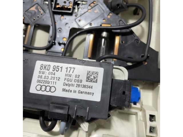 bontott AUDI Q5 Beltér Világítás Első