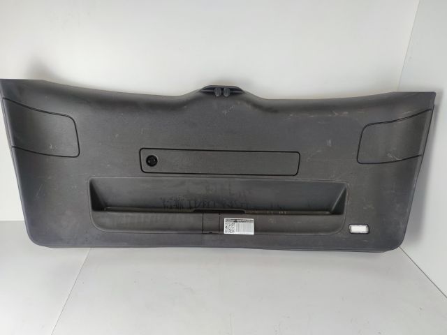 bontott AUDI Q5 Csomagtérajtó Burkolat (Részeivel)