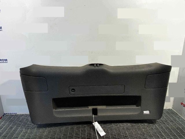 bontott AUDI Q5 Csomagtérajtó Kárpit