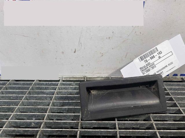 bontott AUDI Q5 Csomagtérajtó Kilincs