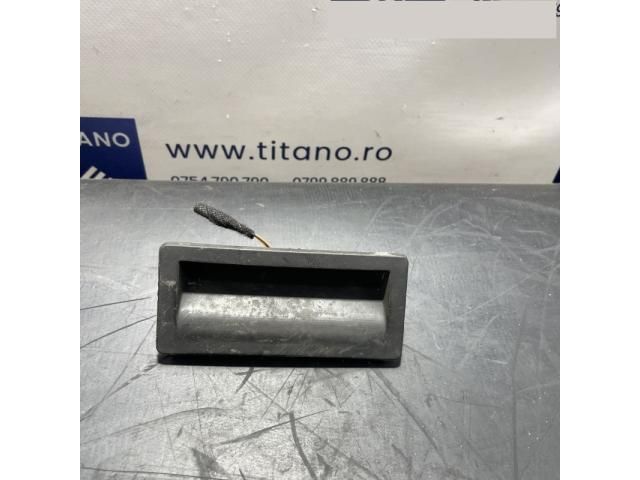 bontott AUDI Q5 Csomagtérajtó Kilincs