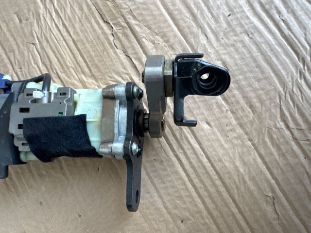 bontott AUDI Q5 Csomagtérajtó Motor Elektronika