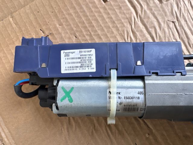 bontott AUDI Q5 Csomagtérajtó Motor Elektronika