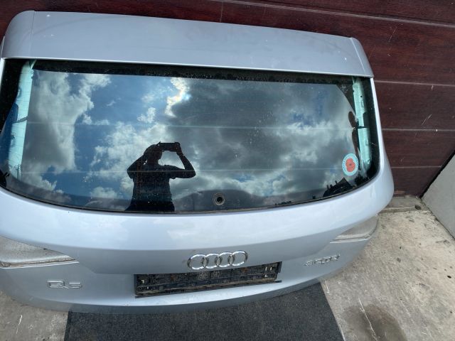bontott AUDI Q5 Csomagtérajtó (Részeivel)