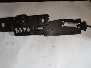 bontott AUDI Q5 Csomagtérajtó Zárszerkezet