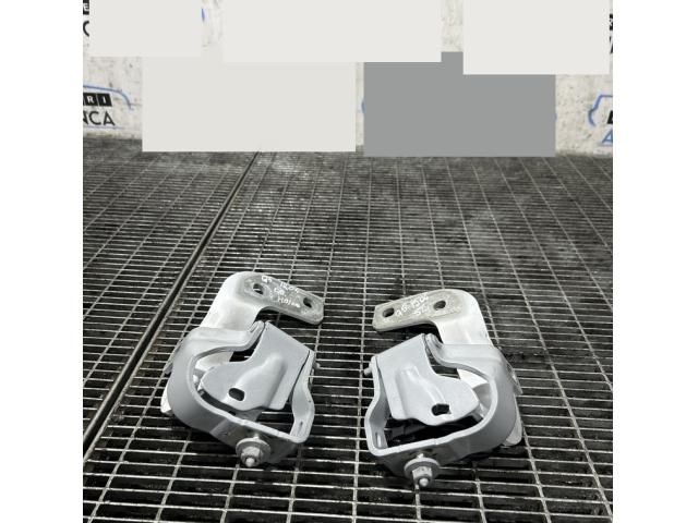 bontott AUDI Q5 Csomagtérajtó Zsanér