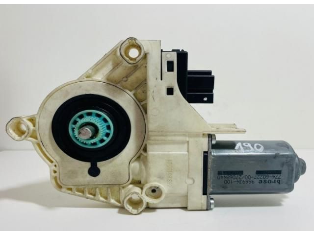 bontott AUDI Q5 Elektronika (Magában)