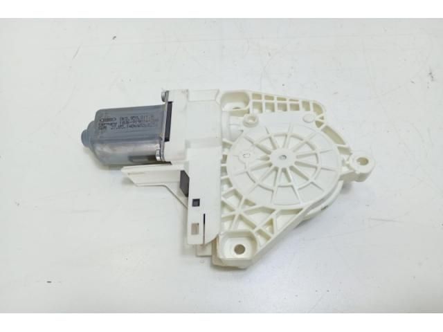 bontott AUDI Q5 Elektronika (Magában)