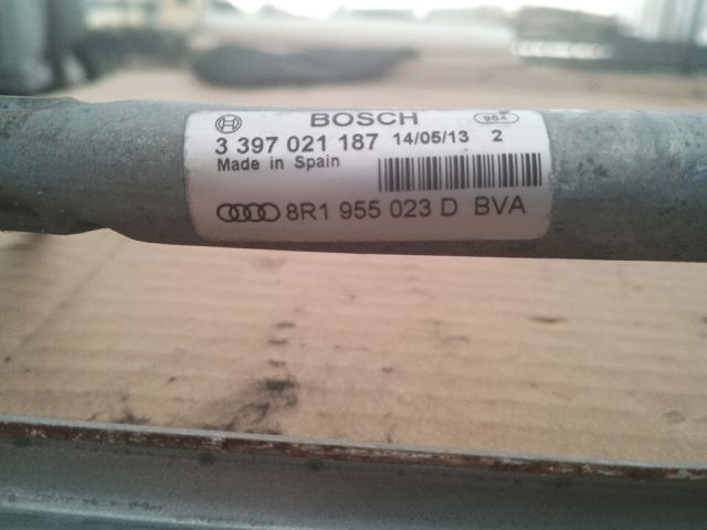 bontott AUDI Q5 Első Ablaktörlő Szerkezet Motorral