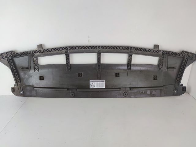 bontott AUDI Q5 Első Lökhárító Alsó (Műanyag)