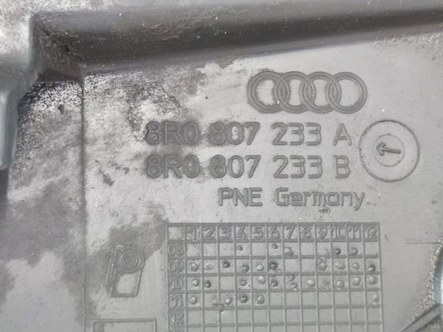 bontott AUDI Q5 Első Lökhárító Alsó (Műanyag)