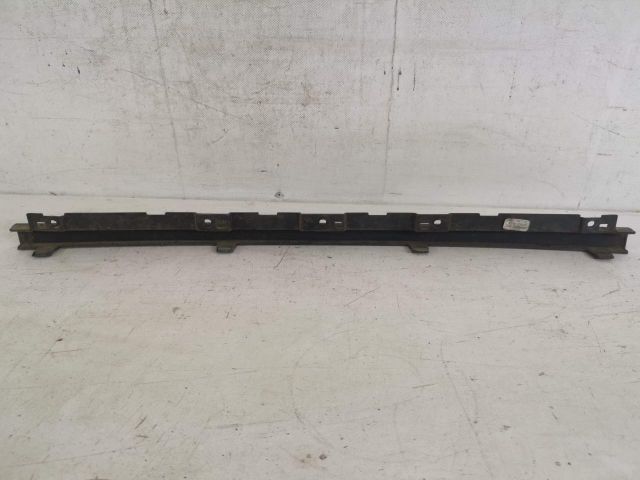 bontott AUDI Q5 Első Lökhárító Díszléc