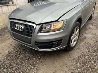 bontott AUDI Q5 Első Lökhárító (Üresen)