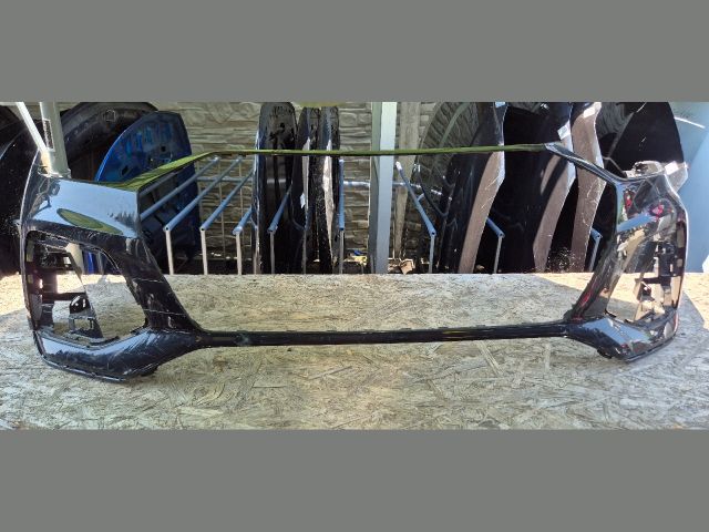 bontott AUDI Q5 Első Lökhárító (Üresen)