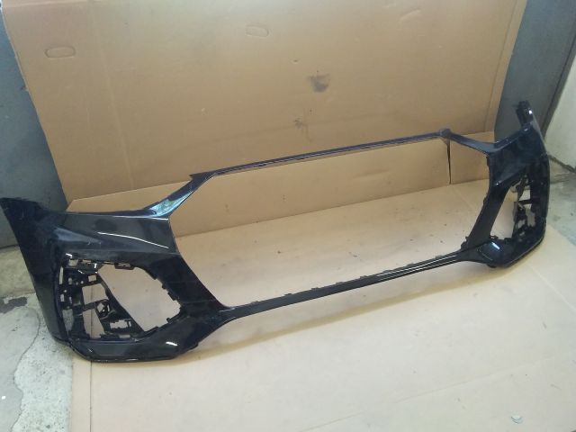 bontott AUDI Q5 Első Lökhárító (Üresen)