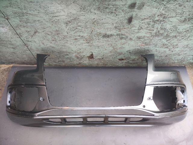 bontott AUDI Q5 Első Lökhárító (Üresen)