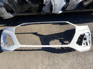 bontott AUDI Q5 Első Lökhárító (Üresen)