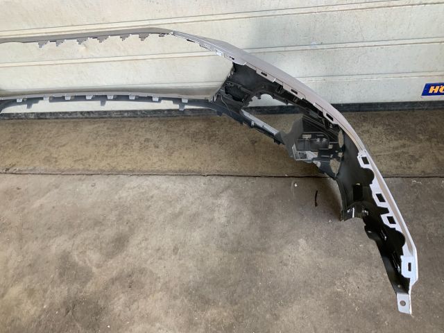 bontott AUDI Q5 Első Lökhárító (Üresen)