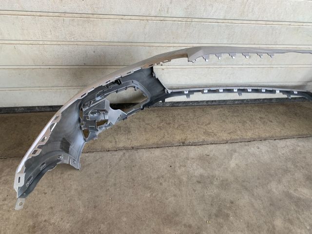 bontott AUDI Q5 Első Lökhárító (Üresen)