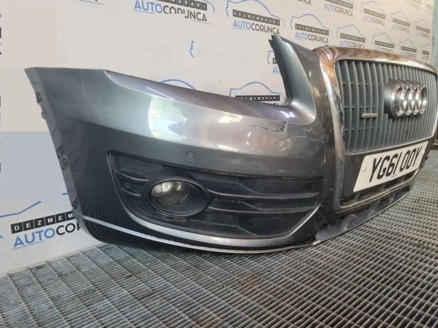 bontott AUDI Q5 Első Lökhárító (Üresen)