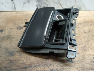 bontott AUDI Q5 Első Tároló Rekesz