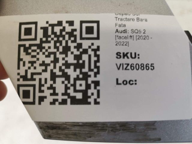 bontott AUDI Q5 Első Vonószem Burkolat