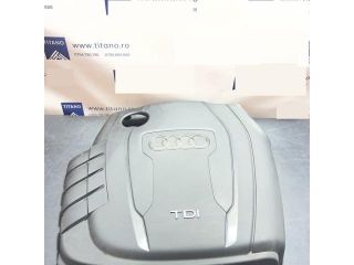 bontott AUDI Q5 Felső Hűtőburkolat