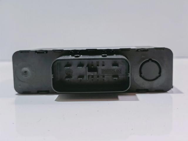 bontott AUDI Q5 Feszültségszabályzó