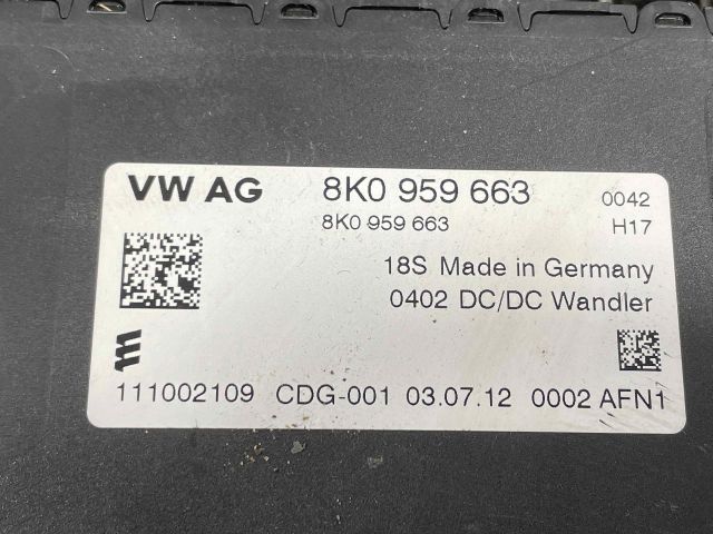 bontott AUDI Q5 Feszültségszabályzó