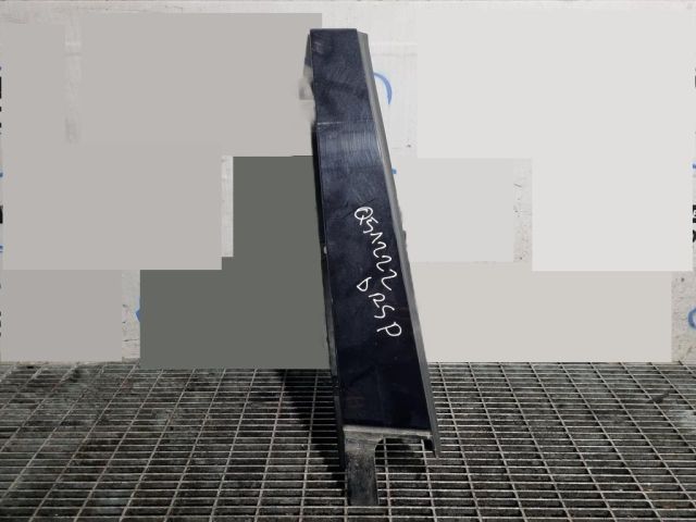 bontott AUDI Q5 Függőleges Ajtó Díszléc