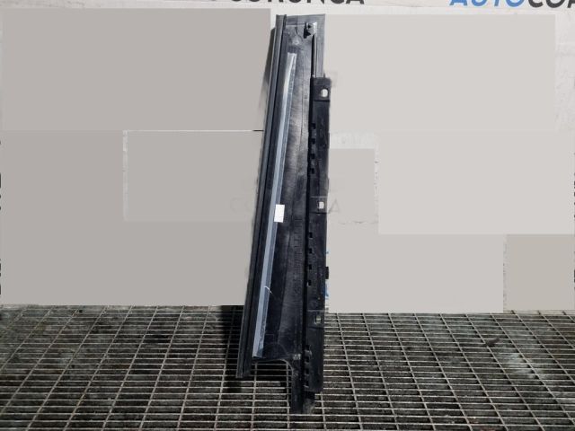 bontott AUDI Q5 Függőleges Ajtó Díszléc