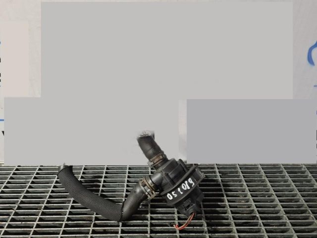 bontott AUDI Q5 Fűtéscsap